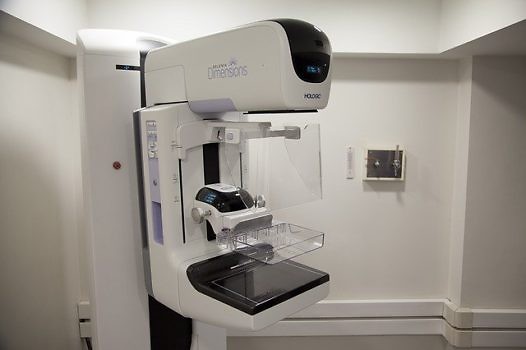 mammografia 1.png 526x350 - Bezpłatna mammografia w lipcu