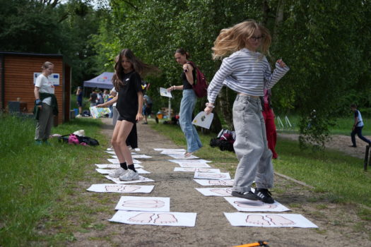 spotkania plenerowe dla uczniów klas 6 na Terenie aktywnej Edukacji i Sportu z udziałem eko-edukatora