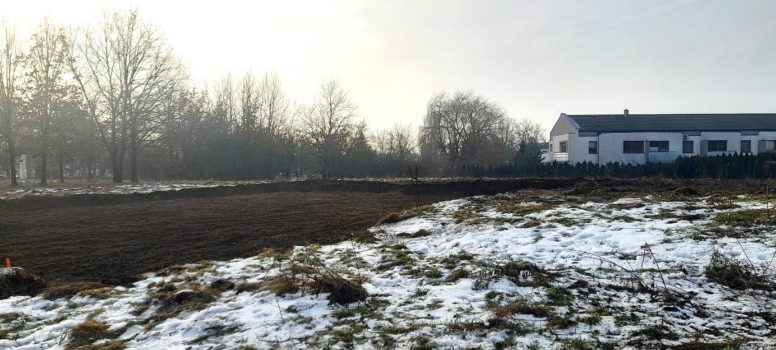 Teren pod budowę szkoły. 