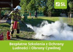 Zdjęcie strażaka gaszącego pożar i z informacją o bezpłatnym szkoleniu,